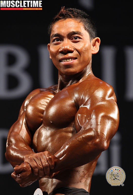 Anh đã 3 lần vô địch thế giới vào các năm 2000, 2009 và 2010 ở hạng cân 55kg.